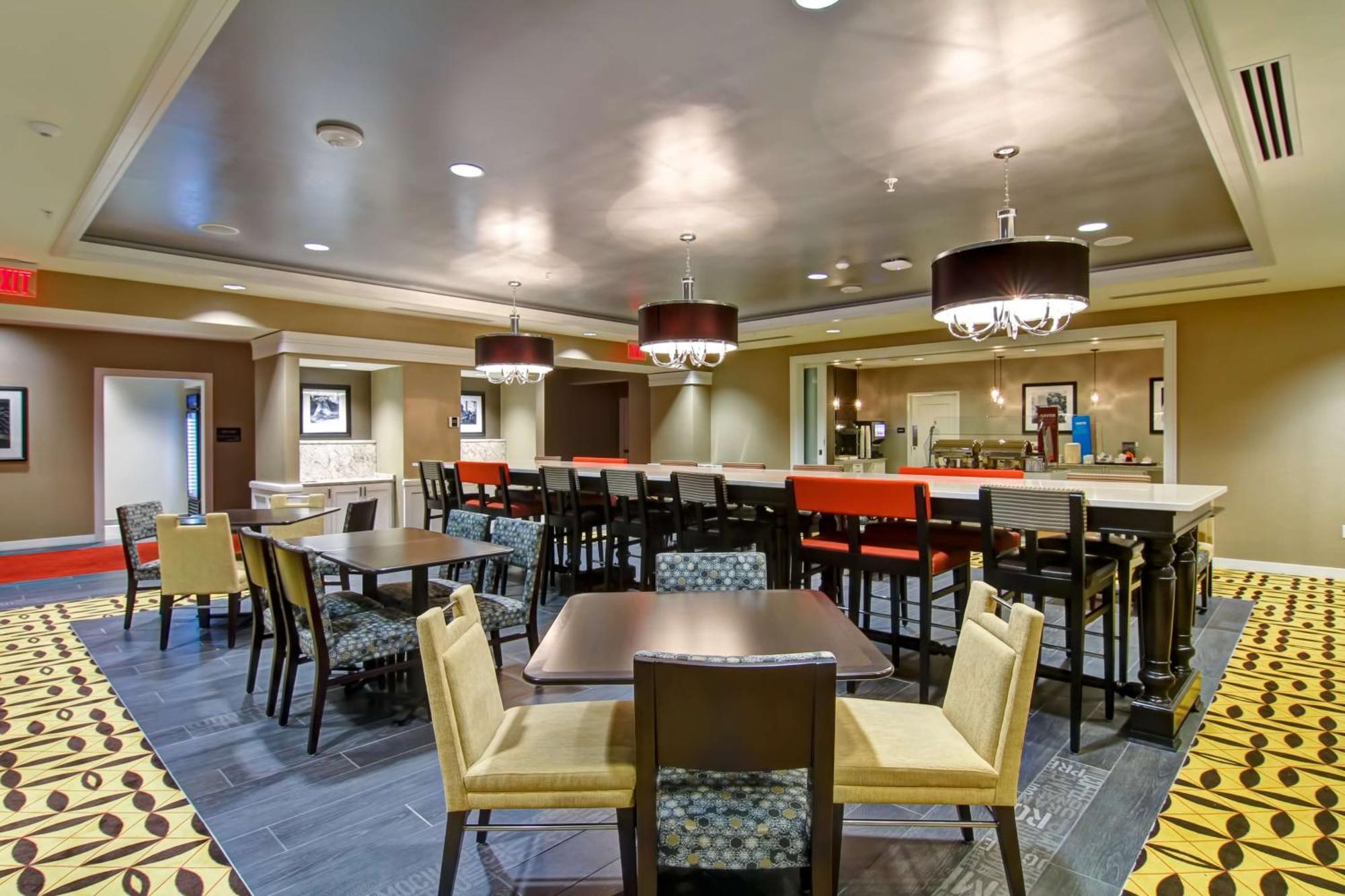 Hampton And - Downtown Hotel